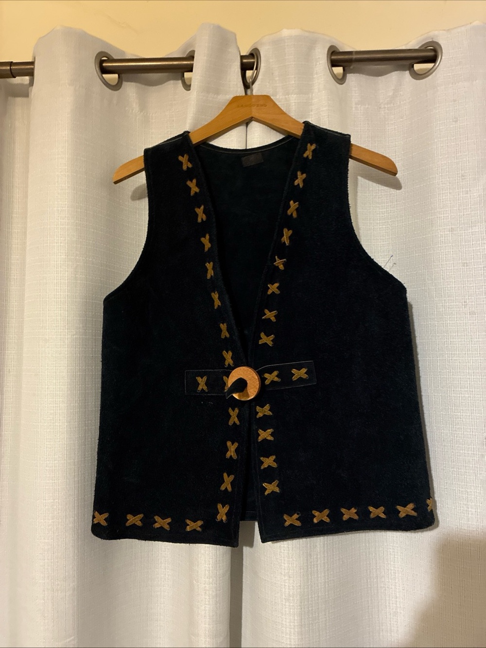 Blue Suede Vest Brown Stitching vtg wooden clasp folk wear renaissance western